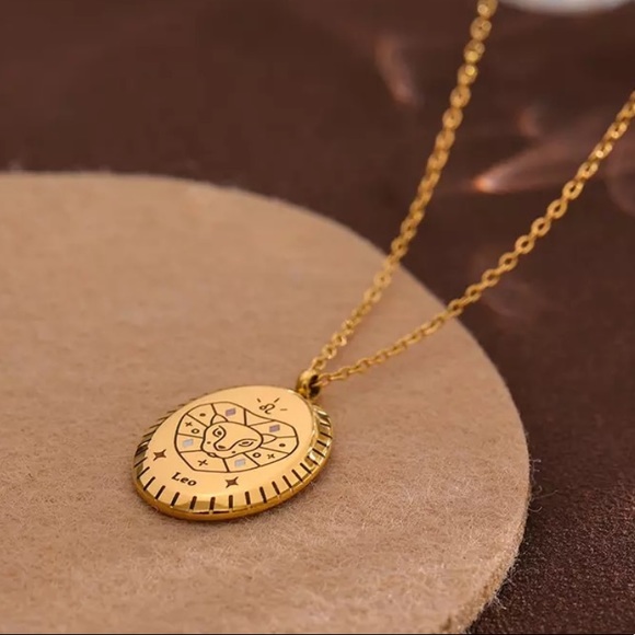 Jewelry - ♌️ 18K Gold plated zodiac sign leo necklace